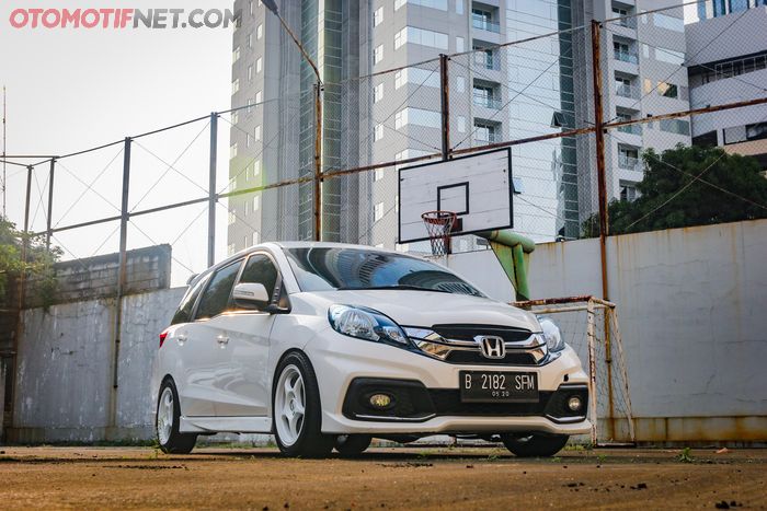 Modifikasi Honda Mobilio milik Iko saat facelit jadi tipe RS tahun 2015