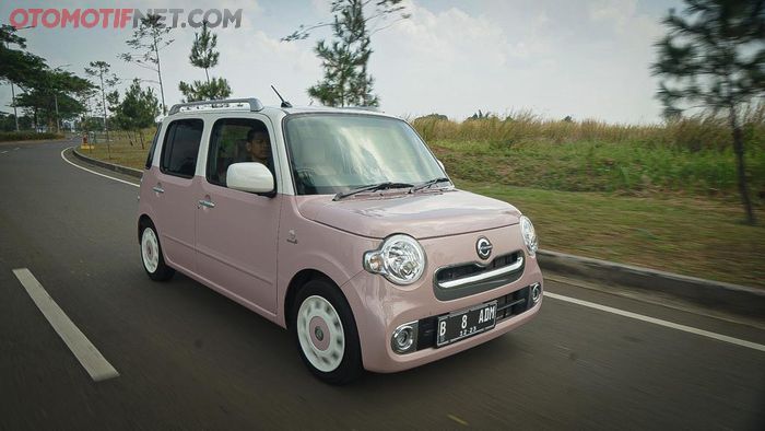 Nyetir Daihatsu Mira Cocoa selalu jadi pusat perhatian