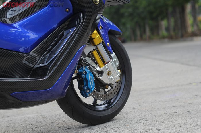 Sok depan upside down bersanding dengan kaliper Nissin 4 piston, padettt&hellip;