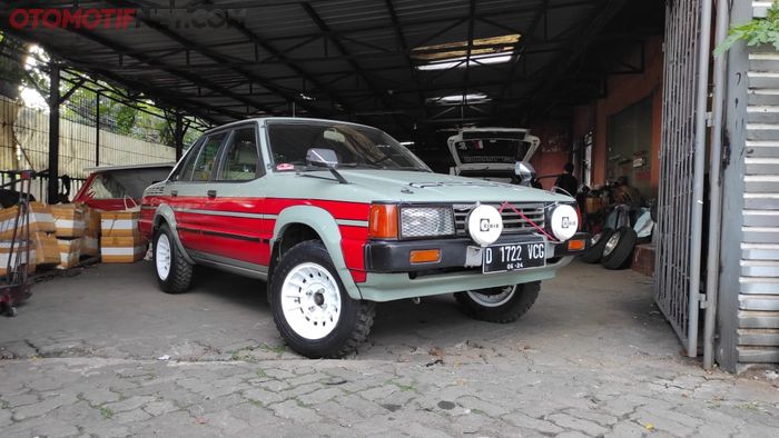 Daihatsu Charmant milik Isa Surya