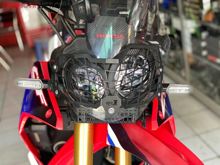 Cover headlamp Honda CRF250 Rally buatan Anjany Racing, jangan sampai Rp 8 juta melayang!