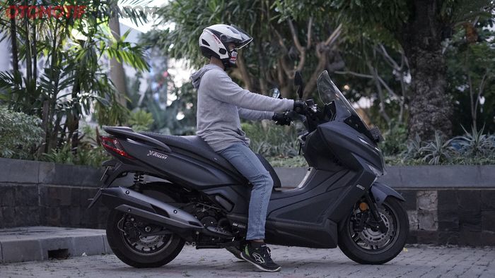 Riding position Kymco X-Town 250i