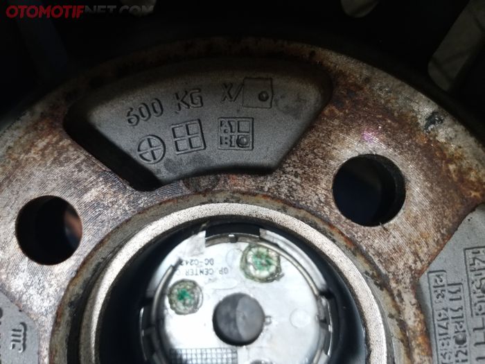 Kode bobot pada pada pelek aftermarket