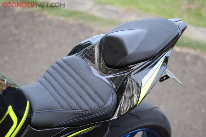 Jok yang sudah dicustom.