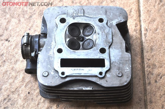 Kepala silinder Hyosung RX 125 punya 4 klep, bisa dipasang di Thunder 125