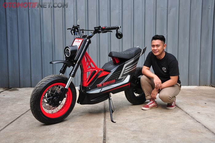 Modifikasi Honda BeAT jadi motor listrik custom, punya gaya motard garapan Katros Garage