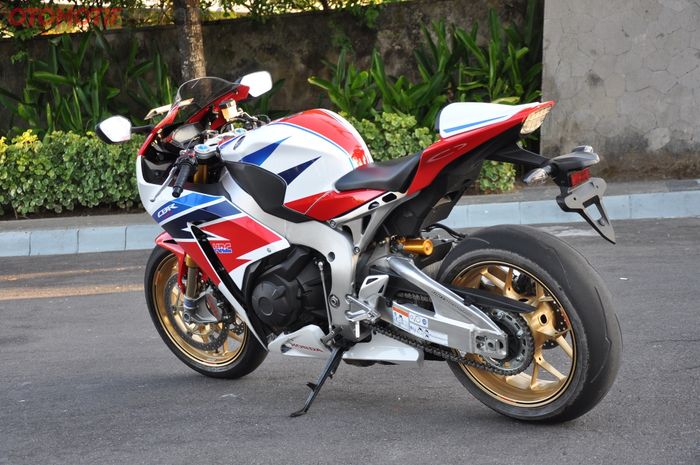 Honda CBR1000RR SP diluncurkan di Bali di 2015