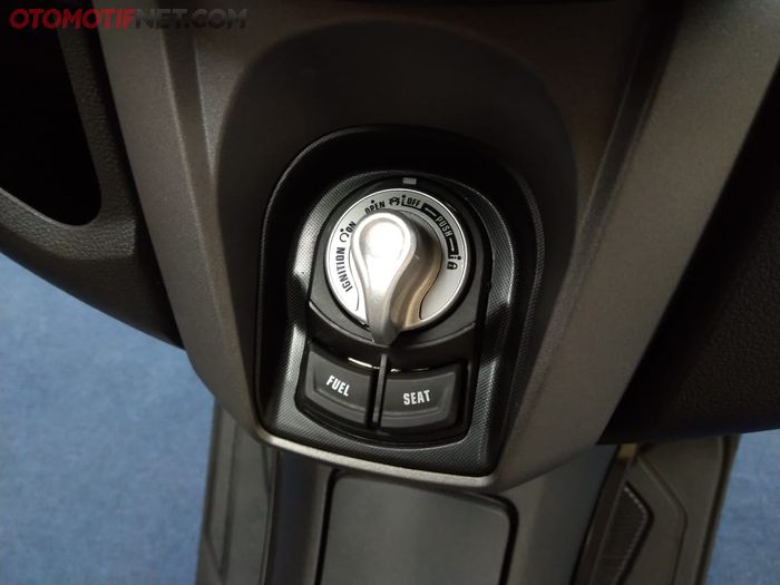 Smart Key System dengan Immobilizer dan Answer Back System kini sebagai standar All New Yamaha NMAX Connected