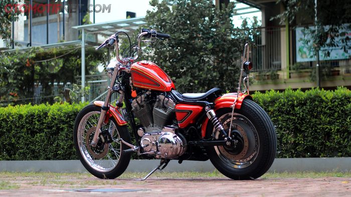 Modifikasi Harley-Davidson jadi chopper karya Puspa Kediri Custom (PKC)