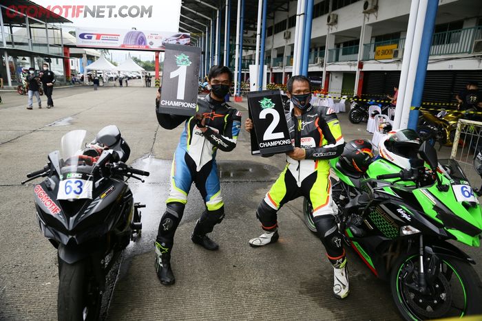 Tim OTOMOTIF berhasil mendominasi podium Kawasaki Racing Line kelas Media/Vlogger