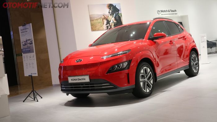 Hyundai Kona Electric Facelift sudah dipajang di showroom Hyundai