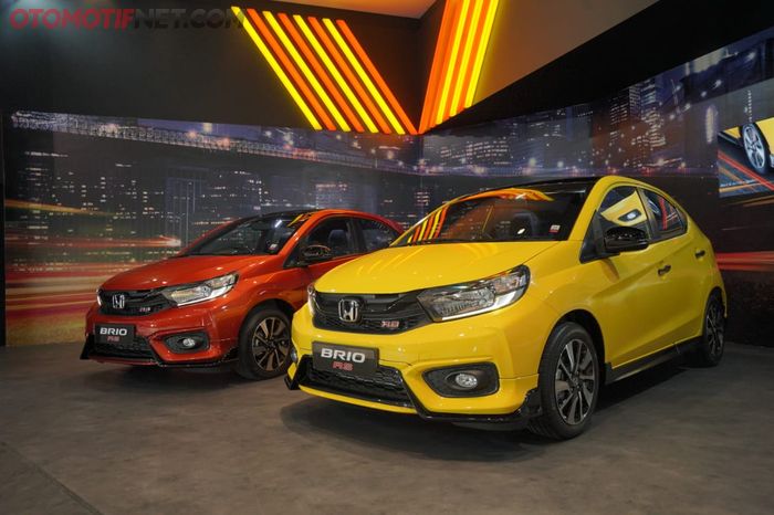 Honda Brio RS Urbanite Edition di ruangan showroom milik PT Honda Prospect Motor (HPM)