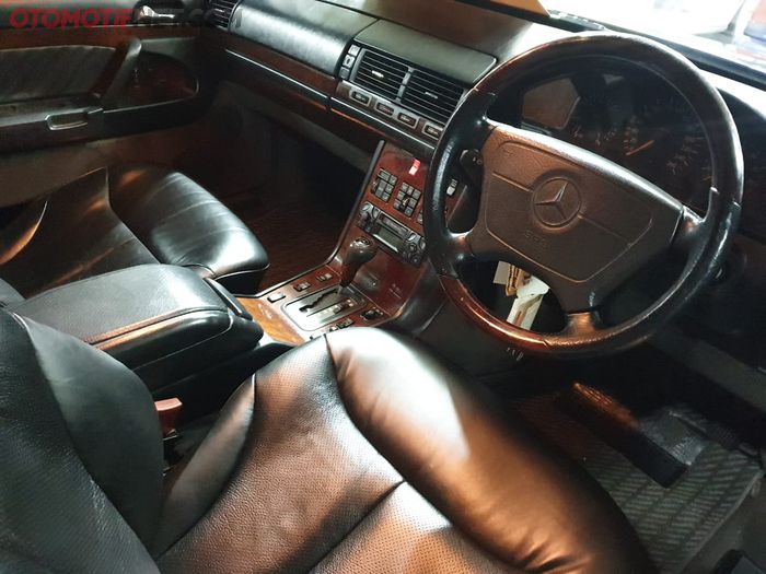 Interior Mercedes-Benz 300SEL 1992 ex KTT