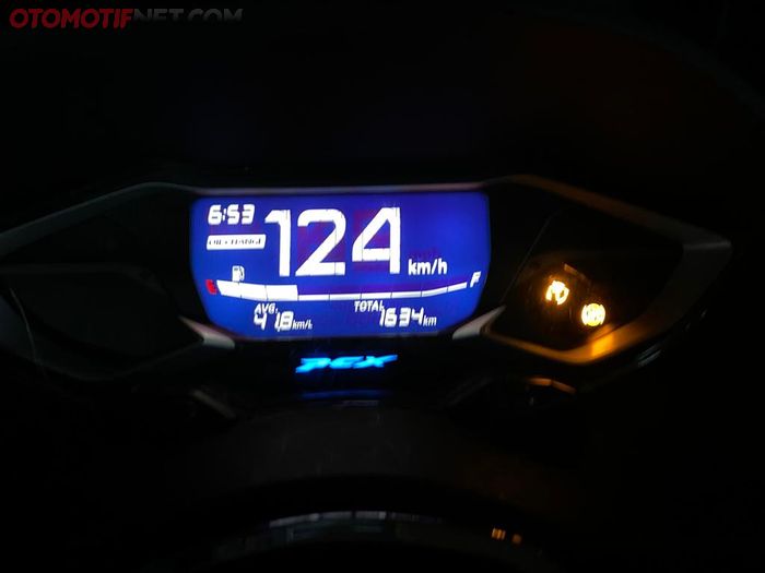 Top speed statis Honda PCX 160 kondisi standar, hanya berkisar di 124-125 km/jam