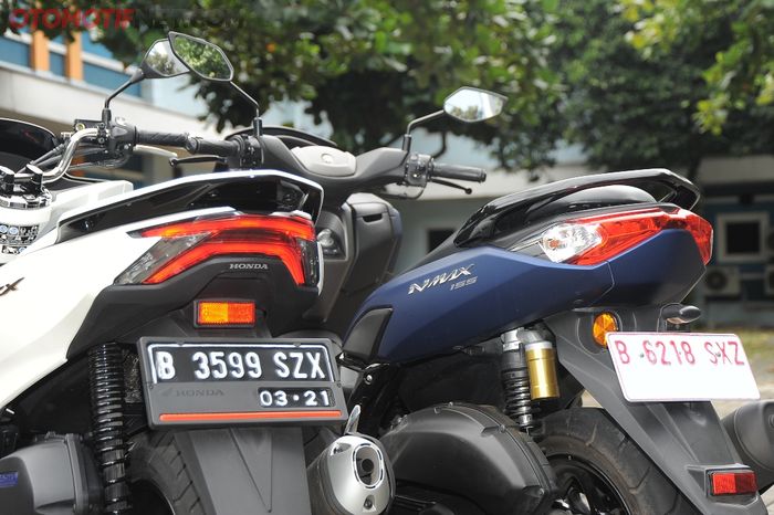 Semua lampu PCX 160 pakai LED, di NMAX 155 sein masih bohlam