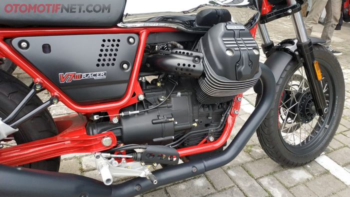 Mesin Moto Guzzi V7 III Racer 10th Anniversary 