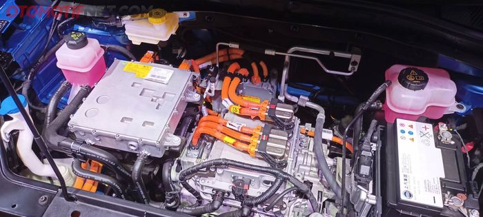 Motor penggerak di balik kap mesin MG ZS EV