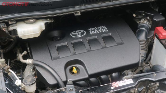 Toyota Voxy dipasangkan kover mesin 