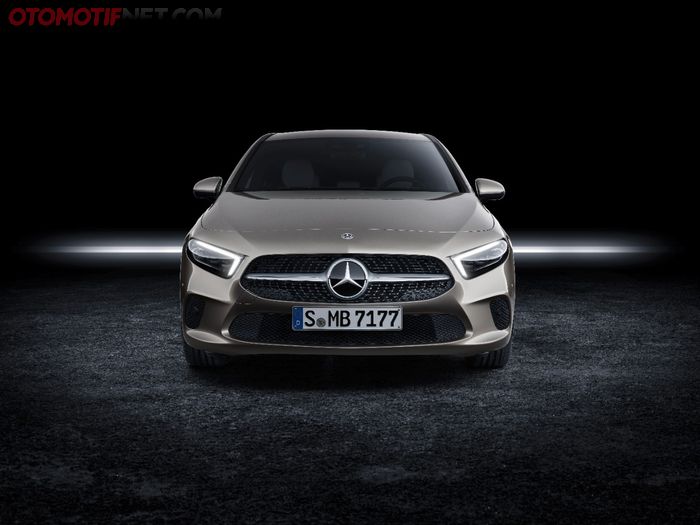 Headlamp Mercedes-Benz A200 Sedan 2021