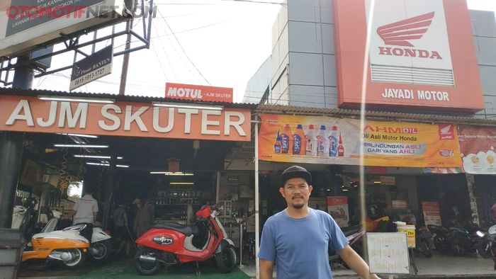 Ahmad Jayadi kini punya 3 bengkel, 1 AHASS dan 2 AJM Skuter