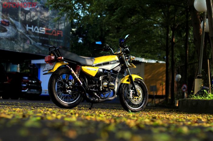 Modifikasi Yamaha RX-King garapan Suto Garage dengan part seadanya yang ternyata hedon!