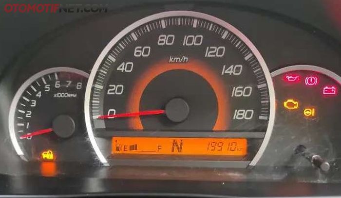 odometer Suzuki Karimun Wagon R tipe GL AGS 2017