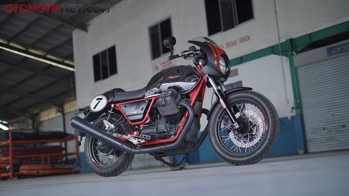 Moto Guzzi V7 III Racer 10th Anniversary punya berat isi 209 kg dengan struktur rangka baru