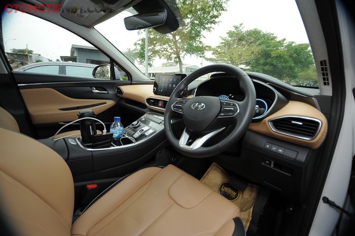 Interior Hyundai New Santa Fe G 2.5 6AT Signature