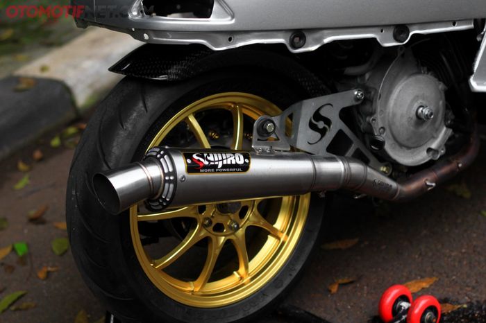 Knalpot Shijiro ini dibuat secara spesial sesuai spesifikasi mesin