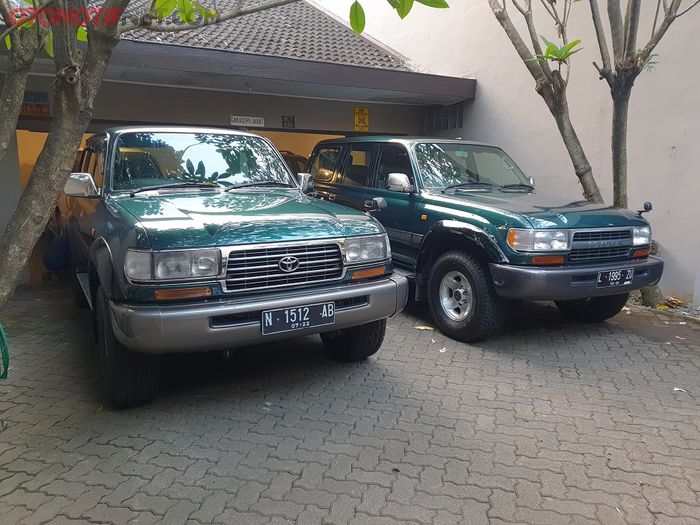 Toyota Land Cruiser VX-R 1997, diberi nama Ronces (kiri) dan Rojali (kanan)