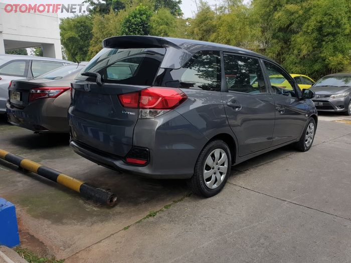 Honda Mobilio facelift 2016 eks taksi Blue Bird