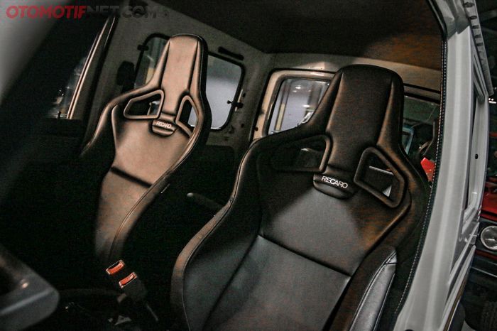 Recaro Sportster CS limited edition diklaim senilai Rp 130 jutaan terpasang di Suzuki Katana 1995