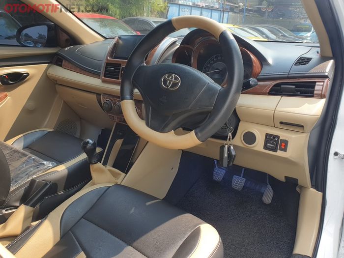 Interior Toyota Limo upgrade