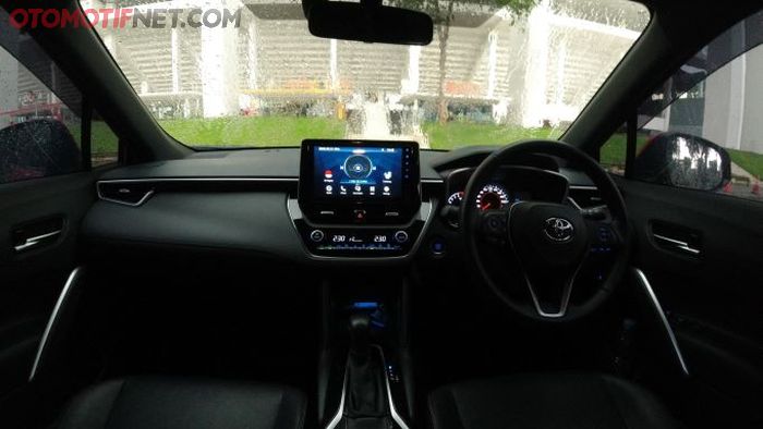 Interior Toyota Corolla Cross 1.8L A/T gasoline