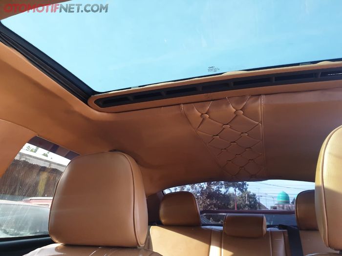 Moonroof Toyota Limo modifikasi kepala Yaris Joker