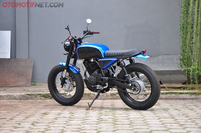 Yamaha Scorpio bergaya scrambler bikinan Studio Motor