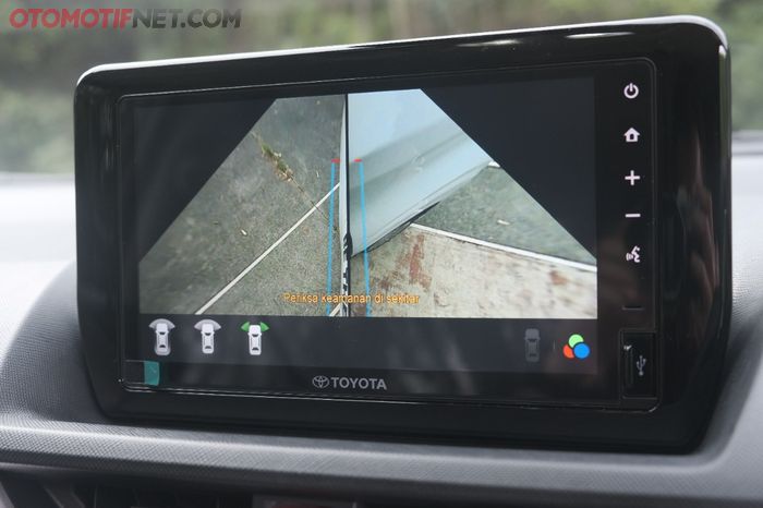 Tampilan Kamera Samping All Round View Monitor Toyota Veloz
