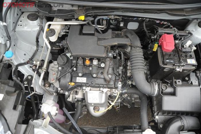 Mesin berkode WA-VE 1.200 cc 3 silinder non turbo Daihatsu Rocky 1.2, mampu hasilkan tenaga 88 dk dan torsi 113 Nm