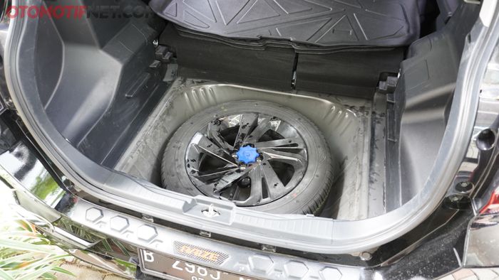 Ruang Ban Serep Toyota Raize yang Bisa Dimanfaatkan untuk Tempat Penyimpanan Tambahan