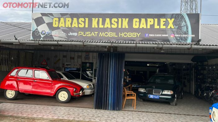 Showroom Ponca Classic Garage di daerah Pondok Cabe, Pamulang, Tangerang Selatan 