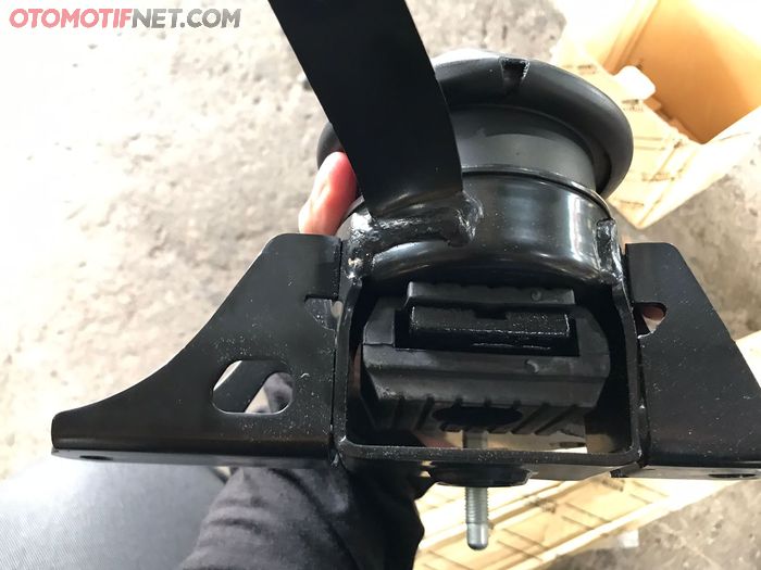 Engine Mounting Toyota Yaris