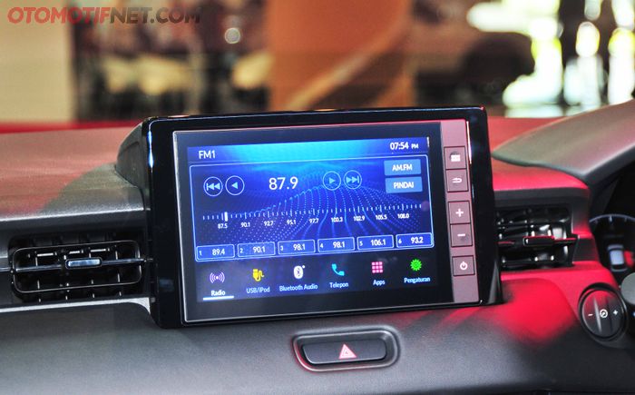Disematkan 7&rdquo; Capacitive Touchscreen Display Audio 