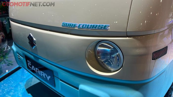 Suzuki New Carry pikap dimodifikasi jadi mobil pantai, headlamp jadi bulat