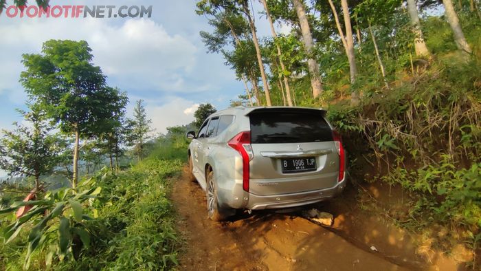 Akhirnya bisa mencoba sistem 4x4 milik Mitsubishi Pajero Sport Dakar 4x4