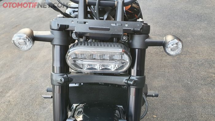 Lampu Harley-Davidson Sportster S semua sudah LED