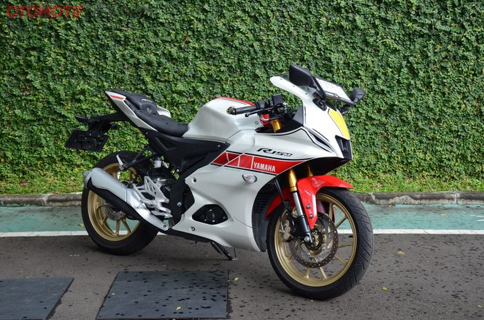All New Yamaha R15M Connected-ABS World Grand Prix 60th Anniversary, versi termahal 