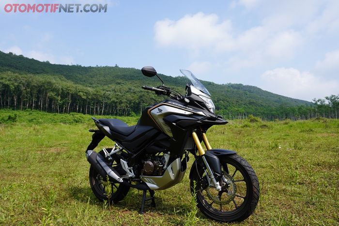 Honda CB150X SE 