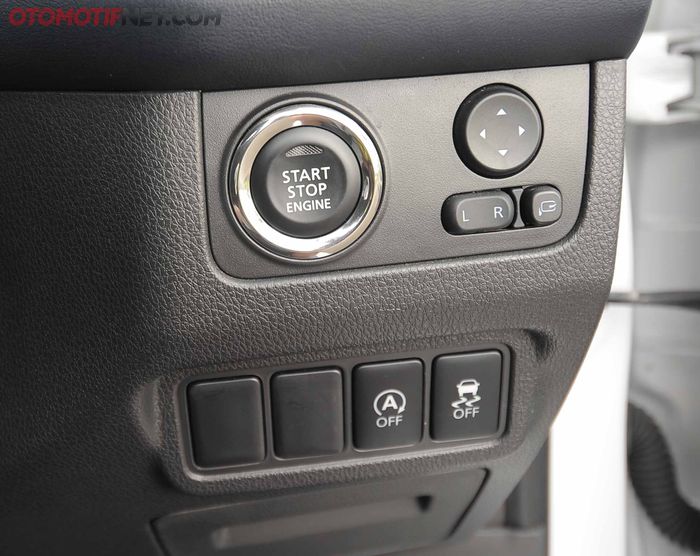 remote keyless berguna saat akan menyalakan mesin pada tombol start-stop.