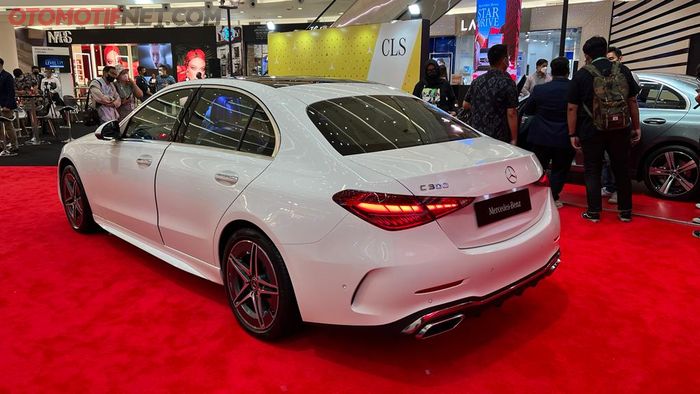 Mercedes-Benz C 300 AMG Line (W206)