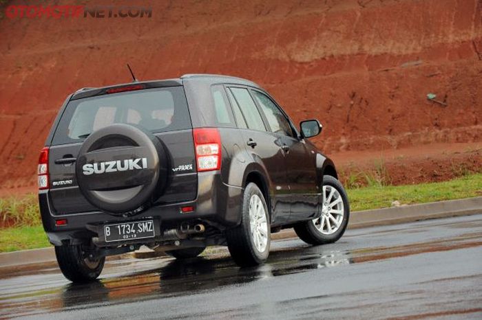 Bagian belakang bentuknya masih sama dengan generasi sebelumnya